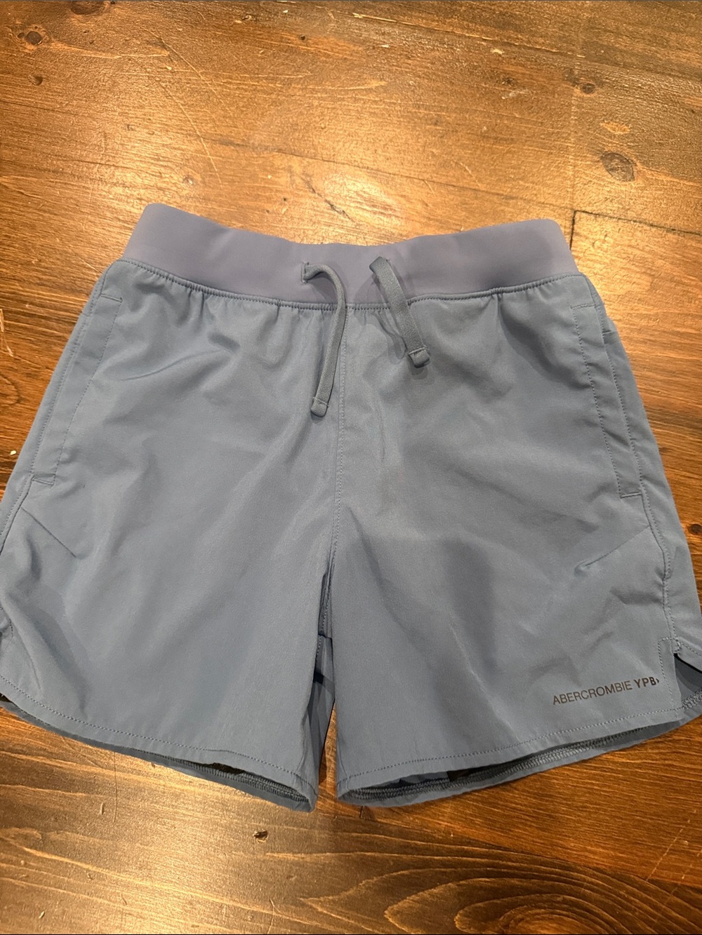 Abercrombie & Fitch Dusty Blue boys athletic shorts lined